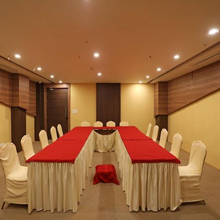 Oyo 16835 Stayotel Kolkata Airport מראה חיצוני תמונה