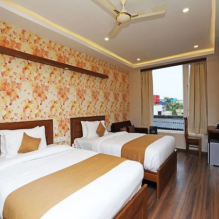 Oyo 16835 Stayotel Kolkata Airport מראה חיצוני תמונה
