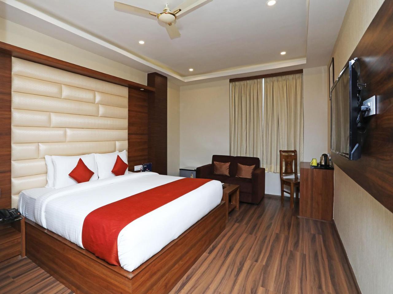 Oyo 16835 Stayotel Kolkata Airport מראה חיצוני תמונה