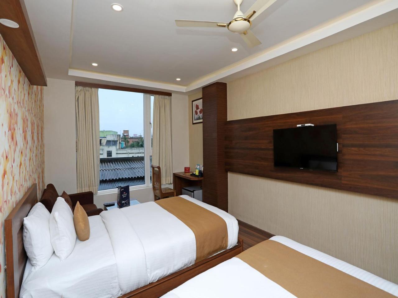 Oyo 16835 Stayotel Kolkata Airport מראה חיצוני תמונה